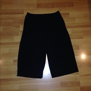 Ann Taylor Loft Black Gauchos Size M